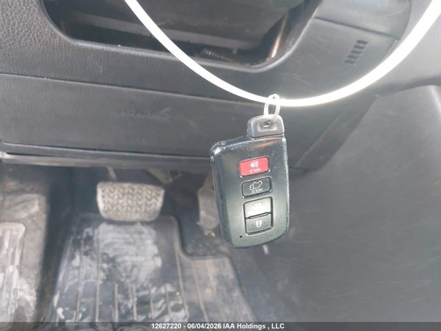 Продажа на аукционе авто 2016 Toyota Highlander Xle, vin: 5TDJKRFHXGS230295, номер лота: 12627220