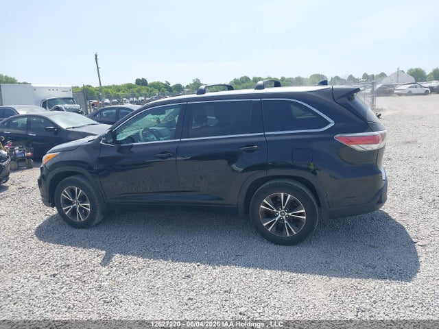 Продажа на аукционе авто 2016 Toyota Highlander Xle, vin: 5TDJKRFHXGS230295, номер лота: 12627220