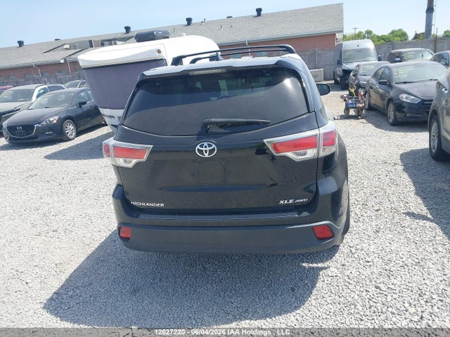 Продажа на аукционе авто 2016 Toyota Highlander Xle, vin: 5TDJKRFHXGS230295, номер лота: 12627220