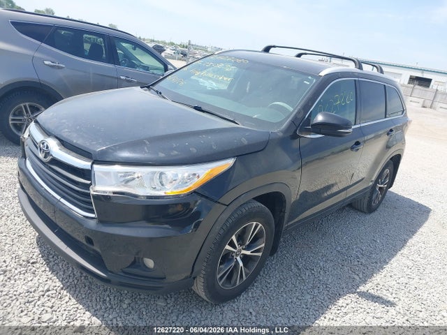 Продажа на аукционе авто 2016 Toyota Highlander Xle, vin: 5TDJKRFHXGS230295, номер лота: 12627220