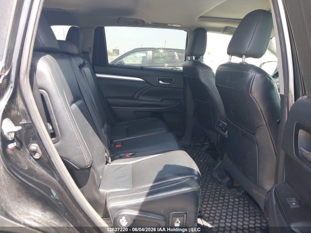 Продажа на аукционе авто 2016 Toyota Highlander Xle, vin: 5TDJKRFHXGS230295, номер лота: 12627220