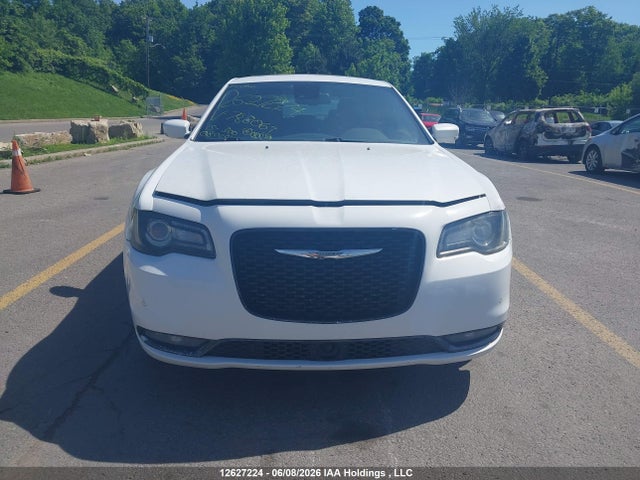 Chrysler 300 2015 2C3CCAGG8FH782067 Image 13
