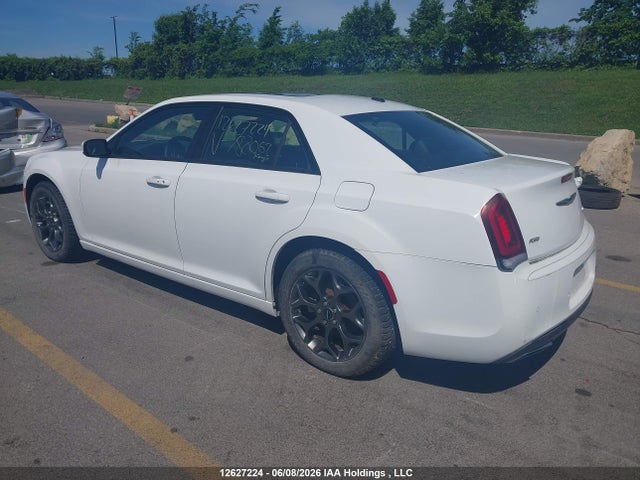 Chrysler 300 2015 2C3CCAGG8FH782067 Image 3