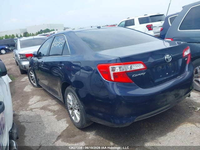 12627238 :رقم المزاد ، 4T1BF1FK6EU790941 vin ، 2014 Toyota Camry Le مزاد بيع