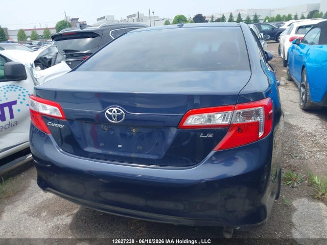 12627238 :رقم المزاد ، 4T1BF1FK6EU790941 vin ، 2014 Toyota Camry Le مزاد بيع