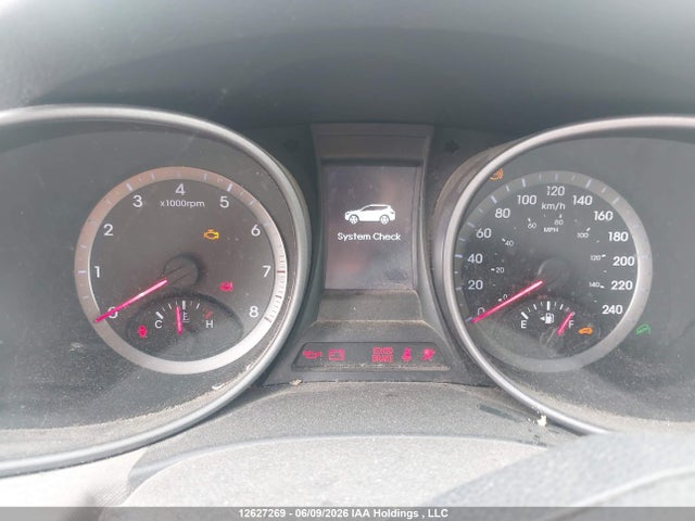 12627269 :رقم المزاد ، 5XYZT3LB9GG307975 vin ، 2016 Hyundai Santa Fe Sport 2.4 Base مزاد بيع