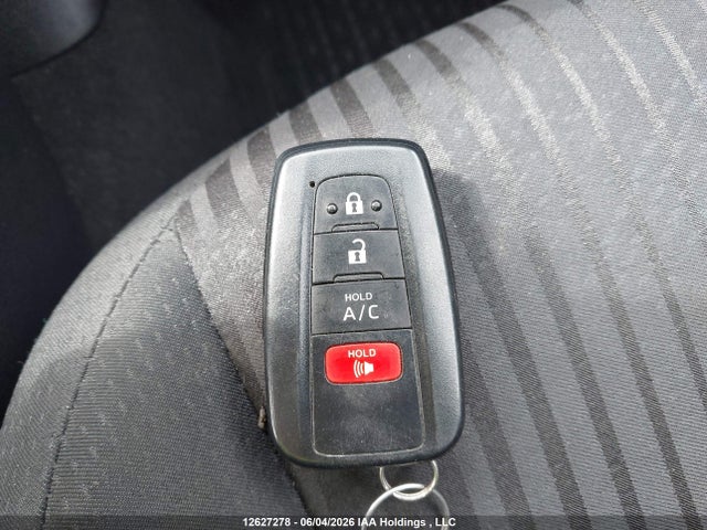 12627278 :رقم المزاد ، JTDKAMFP7N3229198 vin ، 2022 Toyota Prius Prime مزاد بيع