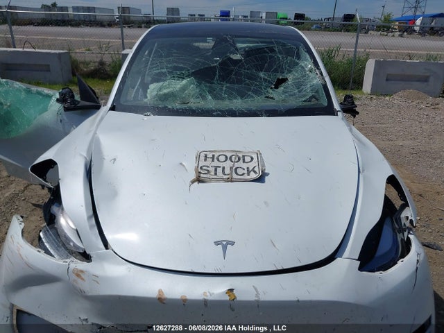 7SAYGDEE0RF210433 Tesla Model Y