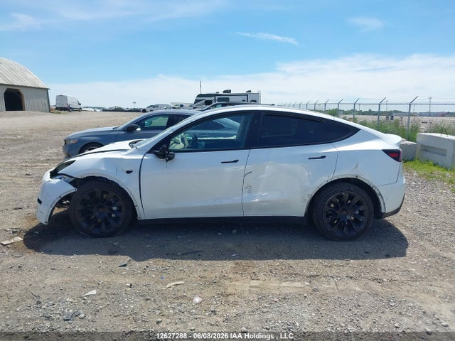 7SAYGDEE0RF210433 Tesla Model Y