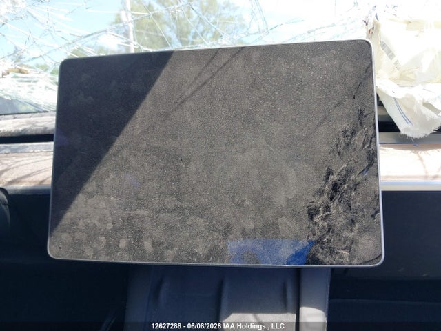 7SAYGDEE0RF210433 Tesla Model Y