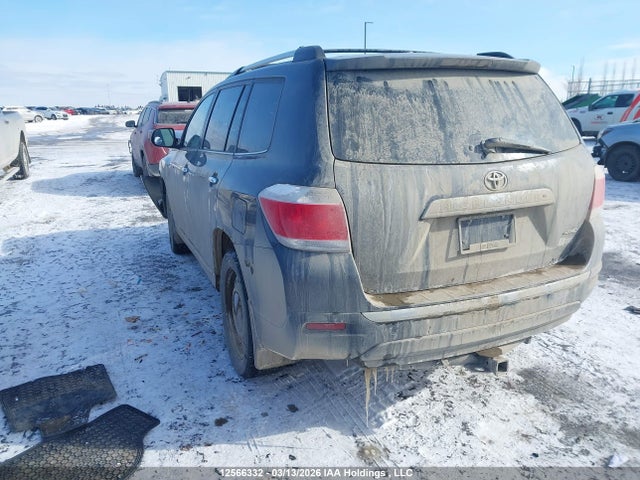 2013 Toyota Highlander V6 Limited მანქანა იყიდება აუქციონზე, vin: 5TDDK3EH6DS217910, აუქციონის ნომერი: 12566332