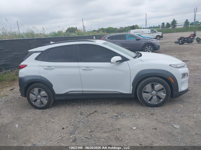 12627306 :رقم المزاد ، KM8K33AG4MU120410 vin ، 2021 Hyundai Kona Limited مزاد بيع