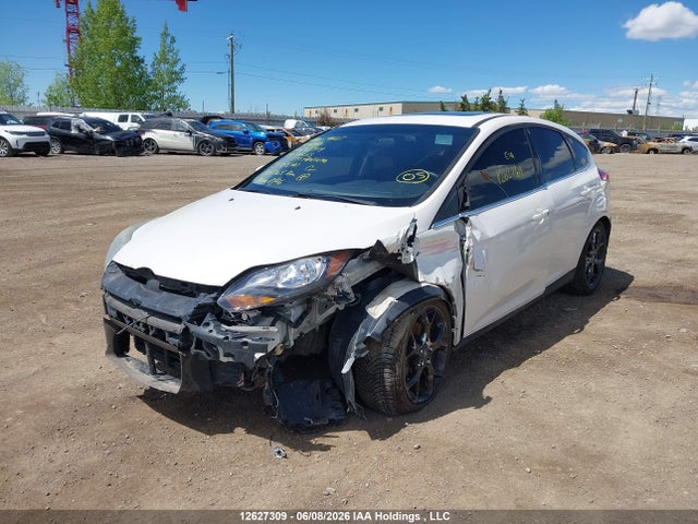12627309 :رقم المزاد ، 1FADP3N22DL215141 vin ، 2013 Ford Focus Titanium مزاد بيع