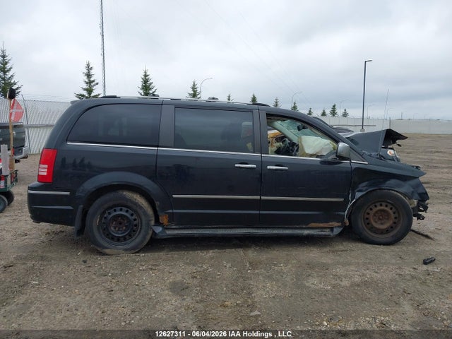 2010 Chrysler Town & Country Limited მანქანა იყიდება აუქციონზე, vin: 2A4RR6DX2AR162396, აუქციონის ნომერი: 12627311