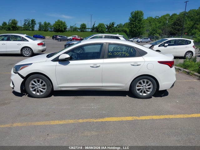 Продаж на аукціоні авто 2018 Hyundai Accent, vin: 3KPC24A32JE005796, номер лоту: 12627318