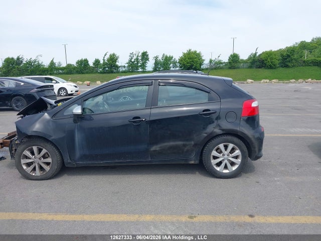 12627333 :رقم المزاد ، KNADN5A36G6740956 vin ، 2016 Kia Rio مزاد بيع