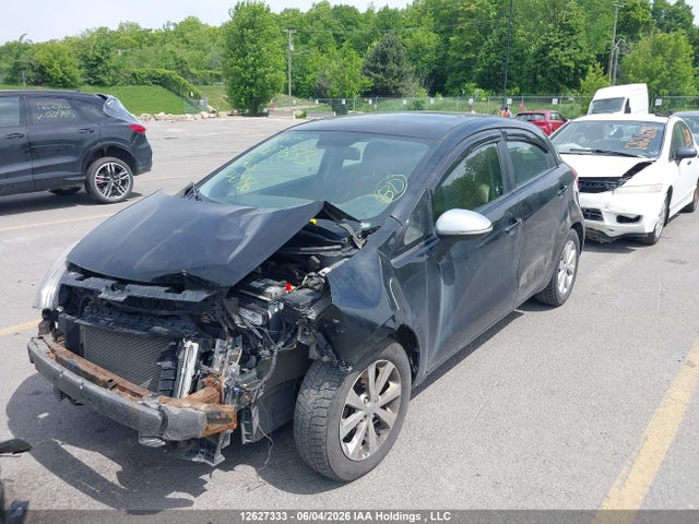 12627333 :رقم المزاد ، KNADN5A36G6740956 vin ، 2016 Kia Rio مزاد بيع