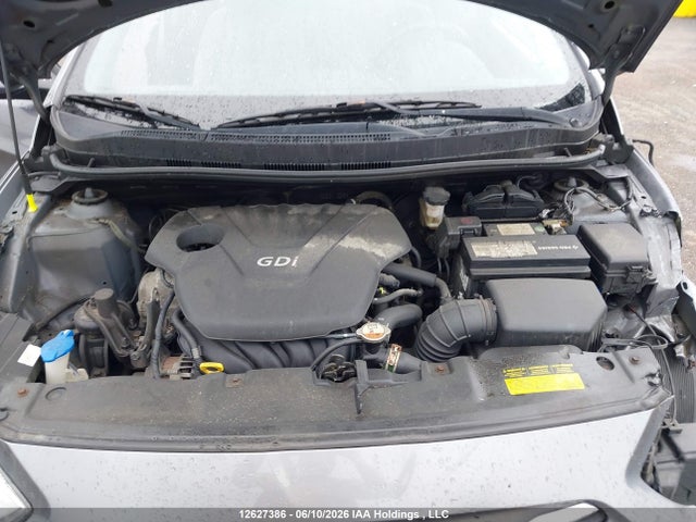 2015 Hyundai Accent მანქანა იყიდება აუქციონზე, vin: KMHCT4AE3FU888682, აუქციონის ნომერი: 12627386