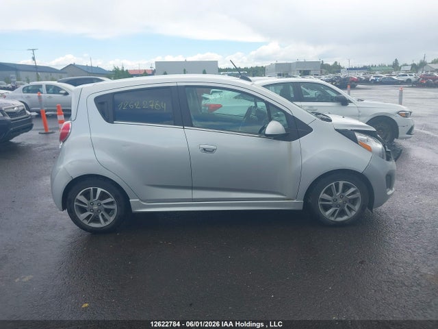 2015 Chevrolet Spark Ev 2lt მანქანა იყიდება აუქციონზე, vin: KL8CL6S08FC818886, აუქციონის ნომერი: 12622784