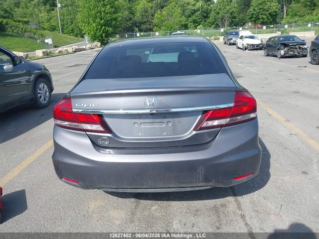 2015 Honda Civic მანქანა იყიდება აუქციონზე, vin: 2HGFB2F54FH058301, აუქციონის ნომერი: 12627402