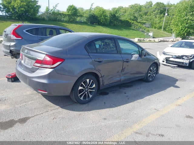 2015 Honda Civic მანქანა იყიდება აუქციონზე, vin: 2HGFB2F54FH058301, აუქციონის ნომერი: 12627402