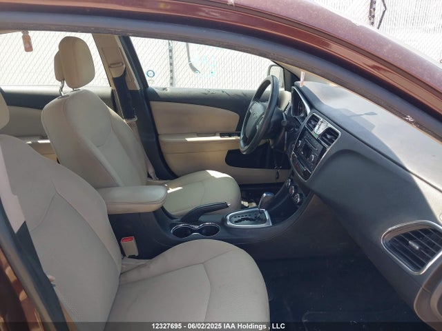 Продаж на аукціоні авто 2013 Chrysler 200 Lx, vin: 1C3CCBAB1DN506370, номер лоту: 12327695