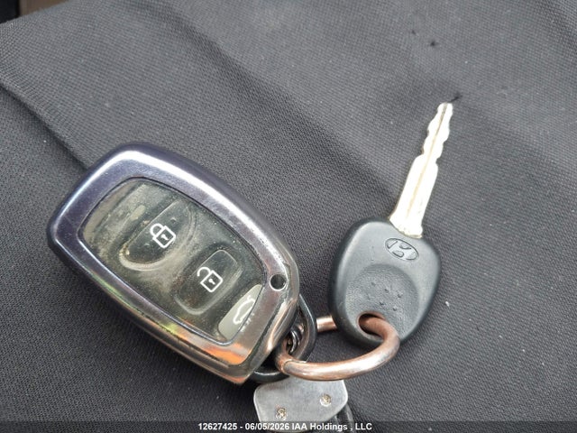 12627425 :رقم المزاد ، 5NPD74LF6HH131002 vin ، 2017 Hyundai Elantra Le مزاد بيع