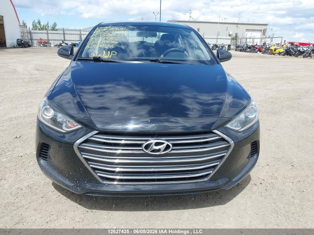 12627425 :رقم المزاد ، 5NPD74LF6HH131002 vin ، 2017 Hyundai Elantra Le مزاد بيع