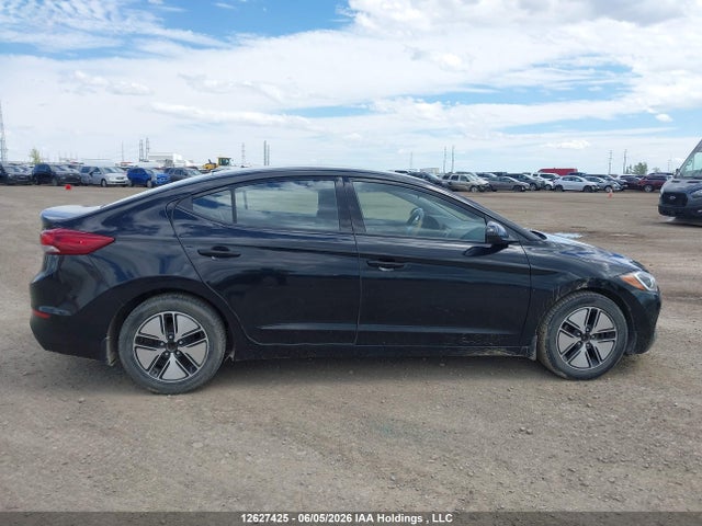 12627425 :رقم المزاد ، 5NPD74LF6HH131002 vin ، 2017 Hyundai Elantra Le مزاد بيع