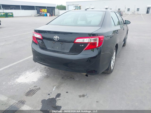 2014 Toyota Camry Le მანქანა იყიდება აუქციონზე, vin: 4T1BF1FK9EU359512, აუქციონის ნომერი: 12627440