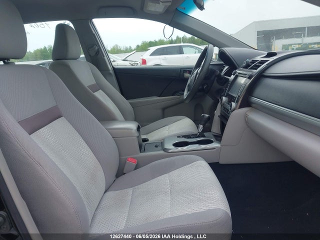 2014 Toyota Camry Le მანქანა იყიდება აუქციონზე, vin: 4T1BF1FK9EU359512, აუქციონის ნომერი: 12627440