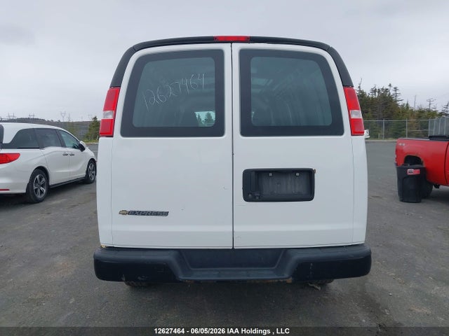 Chevrolet Express 2500 Work Van 2021 1GCWGAF71M1299823 Image 17