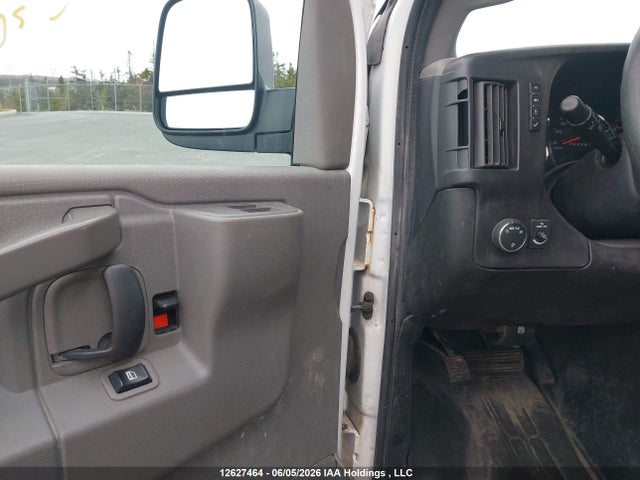 Chevrolet Express 2500 Work Van 2021 1GCWGAF71M1299823 Image 21