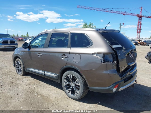 JA4JZ3AX7GZ608380 Mitsubishi Outlander Se/sel