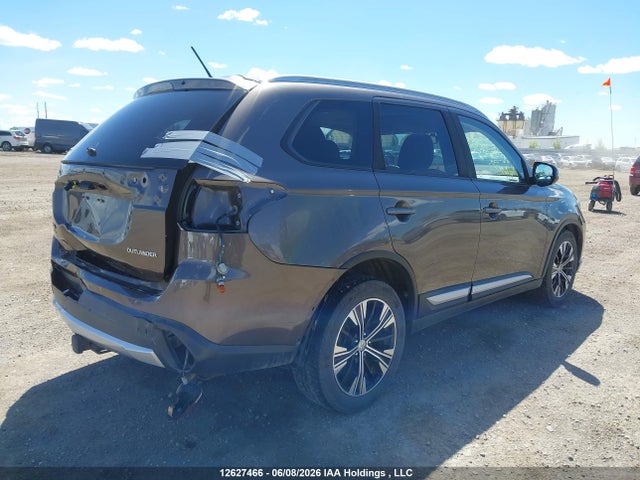 JA4JZ3AX7GZ608380 Mitsubishi Outlander Se/sel