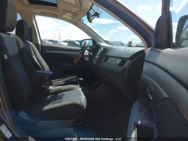 JA4JZ3AX7GZ608380 Mitsubishi Outlander Se/sel