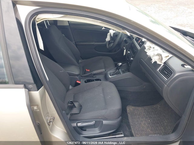 12627473 :رقم المزاد ، 3VW2K7AJ7EM270881 vin ، 2014 Volkswagen Jetta 2.0l Trendline+ مزاد بيع