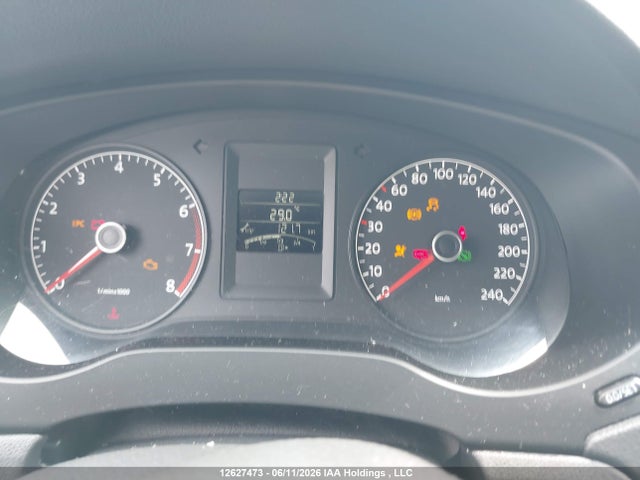 12627473 :رقم المزاد ، 3VW2K7AJ7EM270881 vin ، 2014 Volkswagen Jetta 2.0l Trendline+ مزاد بيع