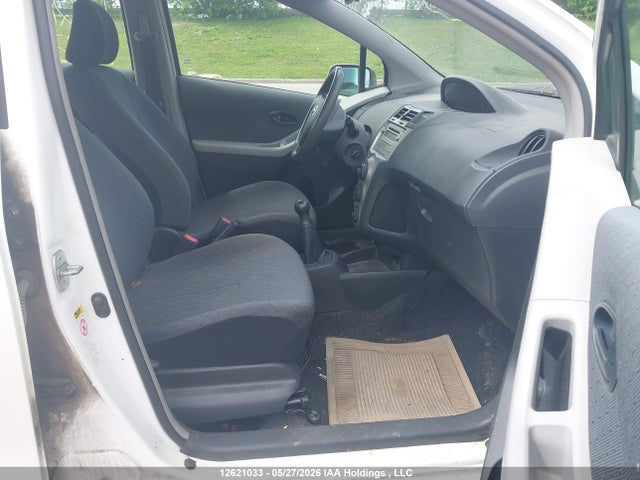 2010 Toyota Yaris Le/rs მანქანა იყიდება აუქციონზე, vin: JTDKT4K30A5321023, აუქციონის ნომერი: 12621033