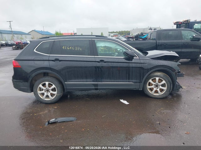 12616874 :رقم المزاد ، 3VV2B7AX6JM007865 vin ، 2018 Volkswagen Tiguan Comfortline مزاد بيع