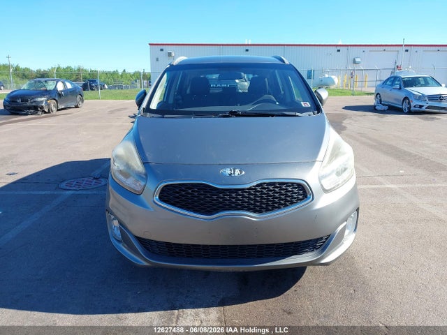 2014 Kia Rondo მანქანა იყიდება აუქციონზე, vin: KNAHT8A30E7057103, აუქციონის ნომერი: 12627488