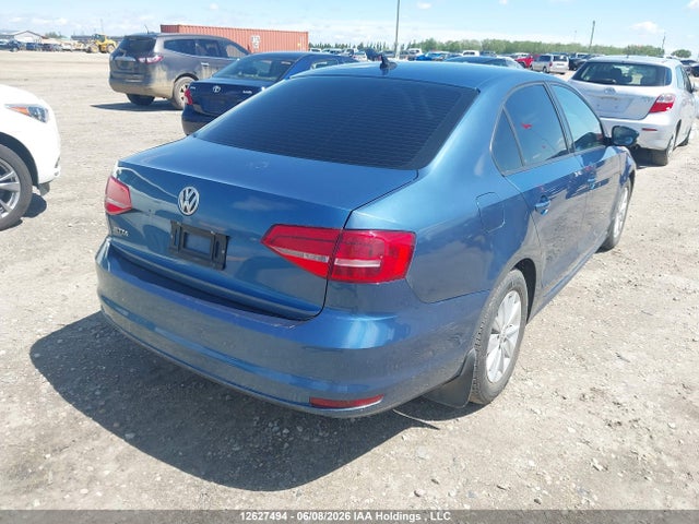 2015 Volkswagen Jetta Sedan მანქანა იყიდება აუქციონზე, vin: 3VW2K7AJ1FM400557, აუქციონის ნომერი: 12627494