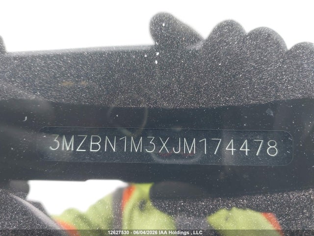 3MZBN1M3XJM174478 Mazda Mazda3 Gt