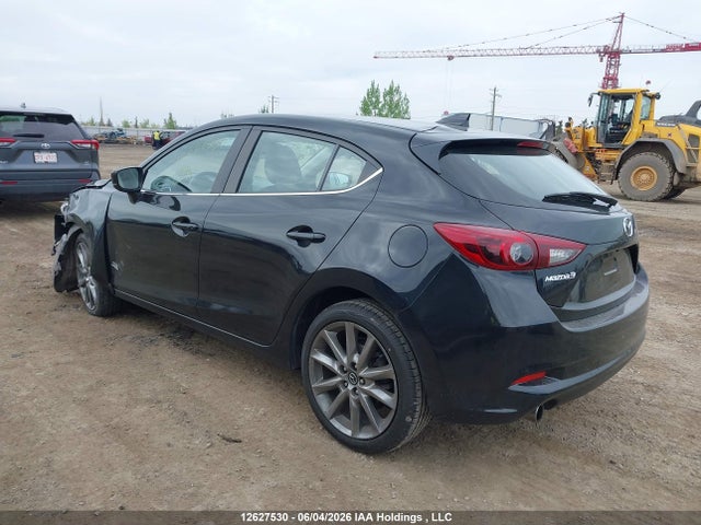 3MZBN1M3XJM174478 Mazda Mazda3 Gt