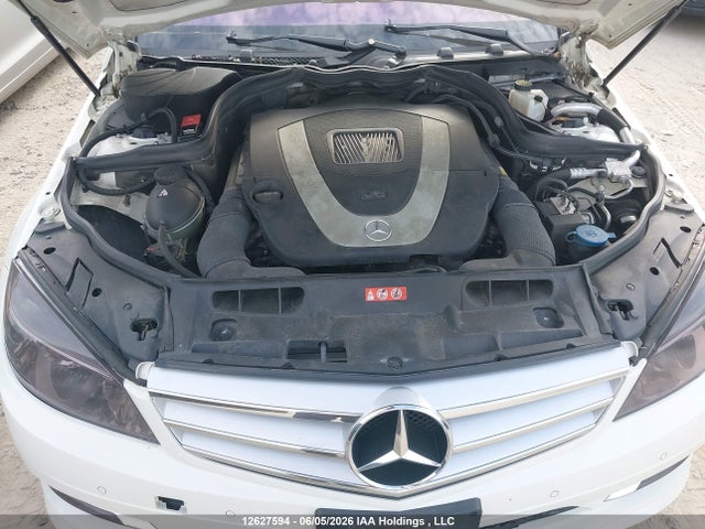 2011 Mercedes-benz C 250 4matic მანქანა იყიდება აუქციონზე, vin: WDDGF8FB0BA522263, აუქციონის ნომერი: 12627594