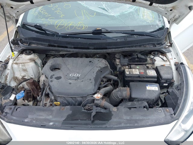 12602140 :رقم المزاد ، KMHCT5AE0FU233904 vin ، 2015 Hyundai Accent Gl مزاد بيع