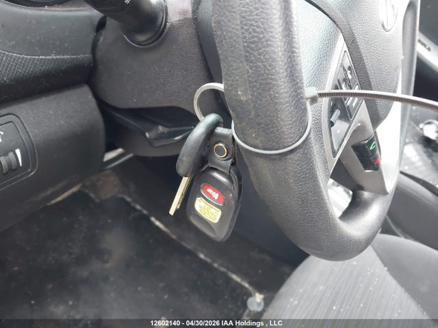 12602140 :رقم المزاد ، KMHCT5AE0FU233904 vin ، 2015 Hyundai Accent Gl مزاد بيع