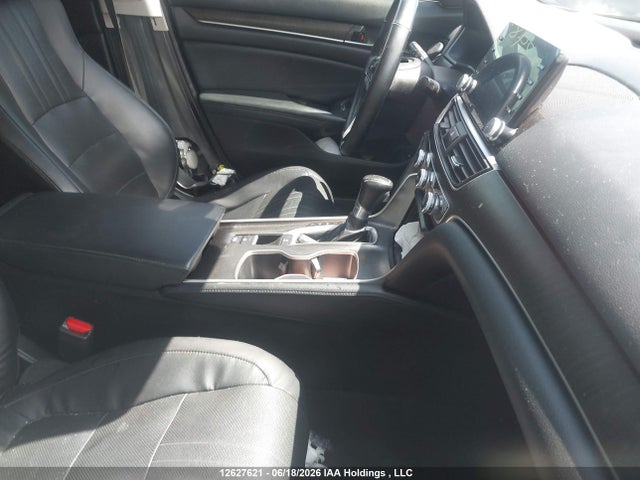 Продаж на аукціоні авто 2018 Honda Accord Ex-l, vin: 1HGCV1F54JA811014, номер лоту: 12627621