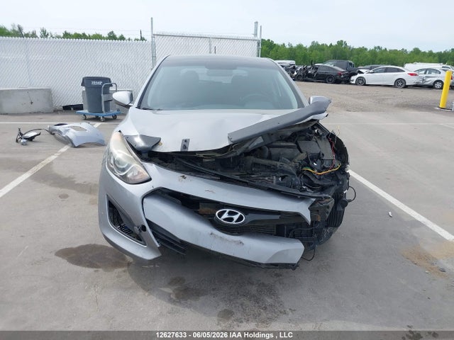 2013 Hyundai Elantra Gt მანქანა იყიდება აუქციონზე, vin: KMHD35LE0DU092430, აუქციონის ნომერი: 12627633