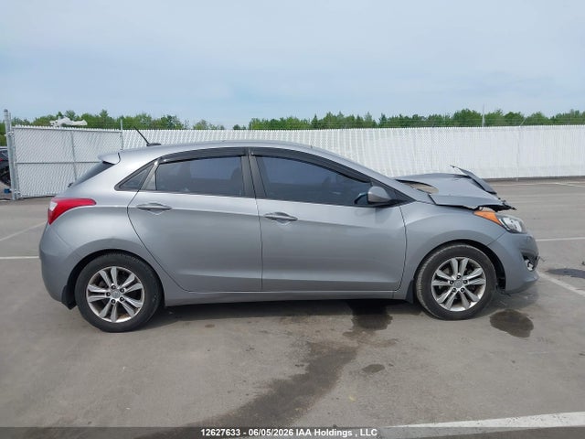 2013 Hyundai Elantra Gt მანქანა იყიდება აუქციონზე, vin: KMHD35LE0DU092430, აუქციონის ნომერი: 12627633
